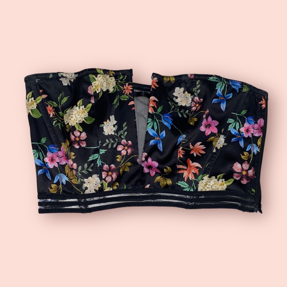 Beautiful Black Floral Crop Top Lace